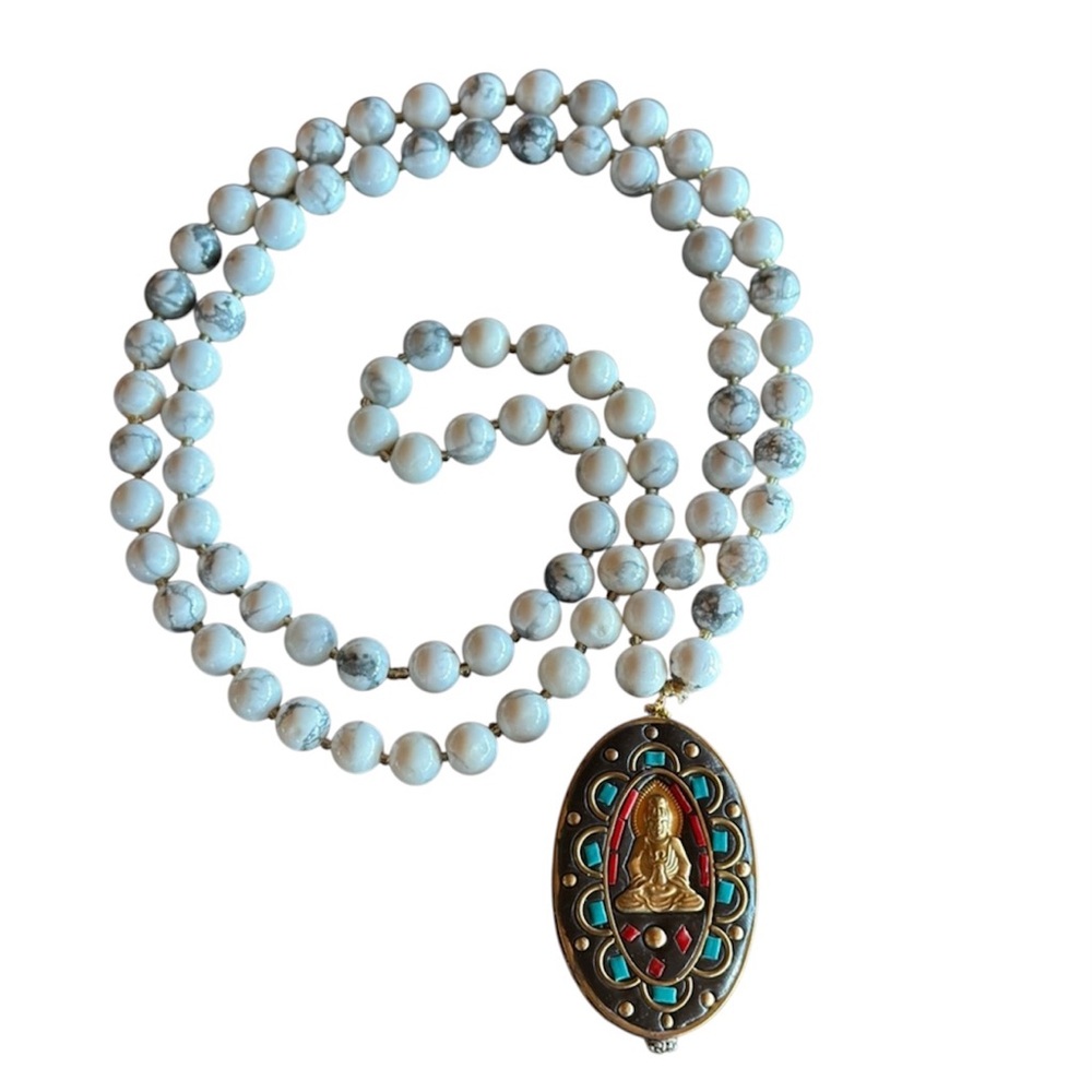Beaded Howlite Necklace with Buddha Gold Pendant Bohemian Crystals Festival 17in - Picture 1 of 7
